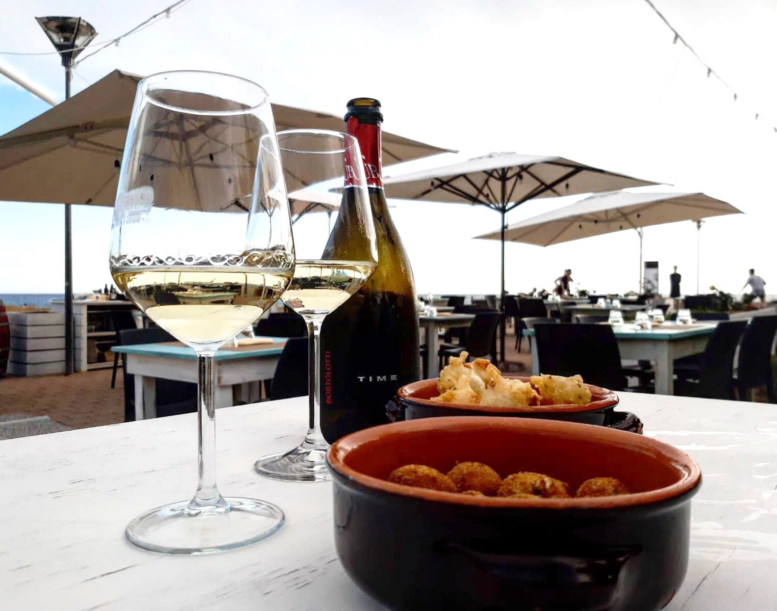 aperitivo-cucinapesci pescheria con vista mare